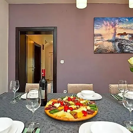 2019 Otel Poreč